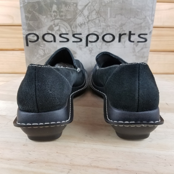 Suede Leather Loafers Black Slip on Comfort Shoe NEW CL 'Passports' 7.5M NEW - Picture 3 of 10